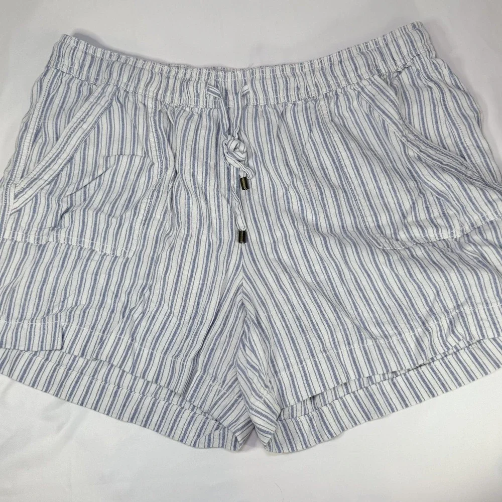 St. John's Bay Shorts Women's XL Blue White Stripe Linen Blend‎ Pull On